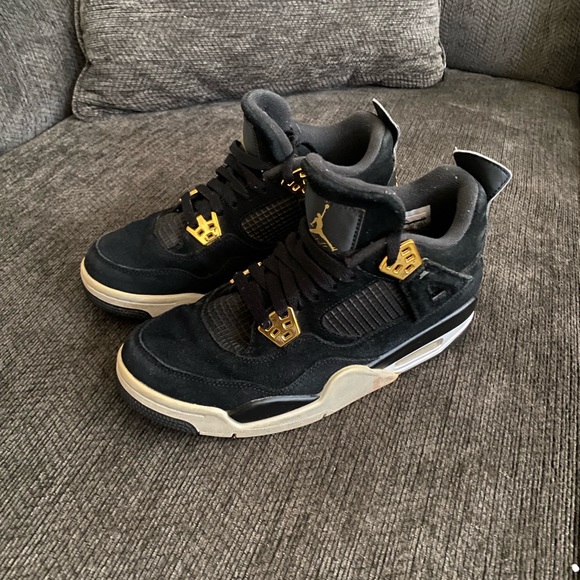Jordan 4’s black and gold RETRO ROYALTY - Picture 1 of 3